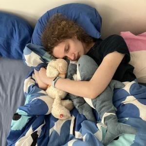 Emily is a sleepy 🦊