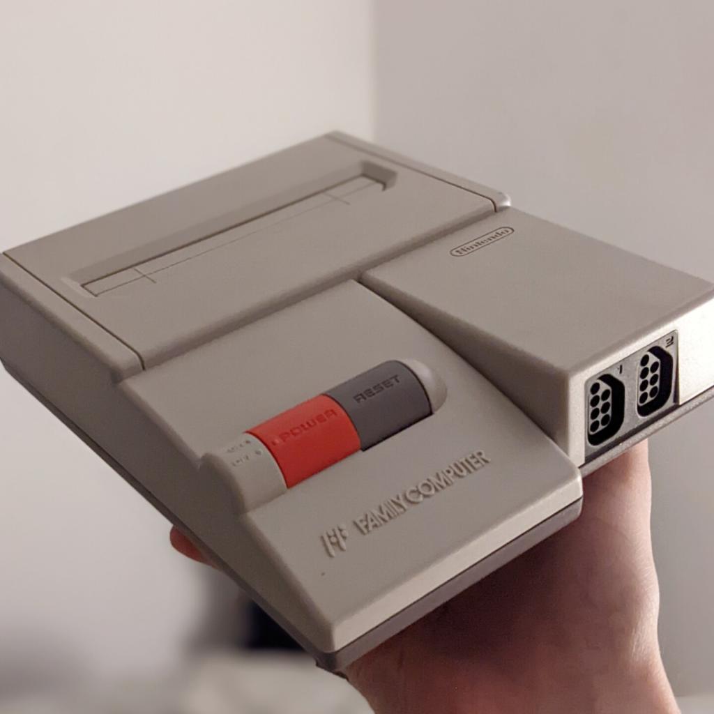 Famicom AV console.
