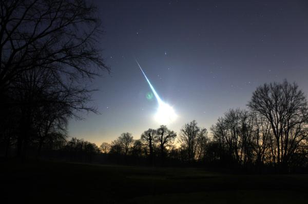 "30 second exposure capturing the entry and desintegration of asteroid Sar2667 as it made contact with earth's atmosphere on Feb. 13, 2023."

Wokege, CC BY-SA 4.0, via Wikimedia Commons. Color edits.