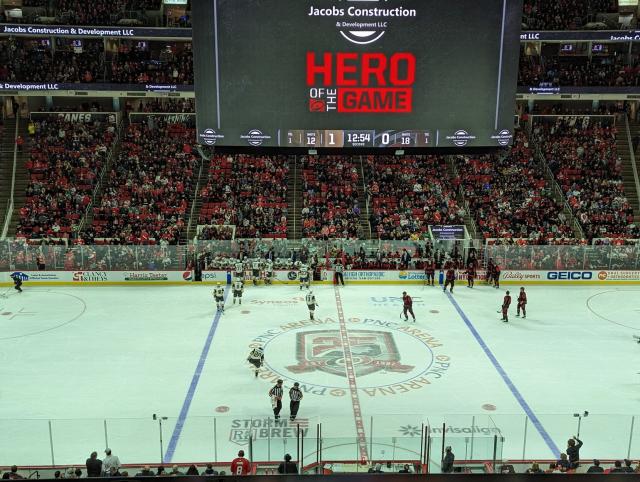 A pause in the Carolina-Vegas game, presumably at a commercial break. 12:54 remain in the second period. 