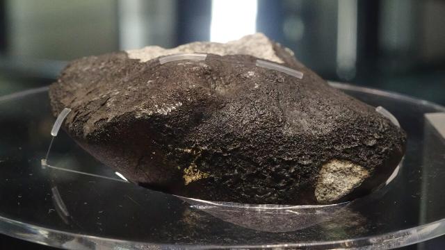 The meteorite that fell in Komaki City, Japan on September 26, 2018.

名古屋太郎, CC BY-SA 4.0, via Wikimedia Commons.