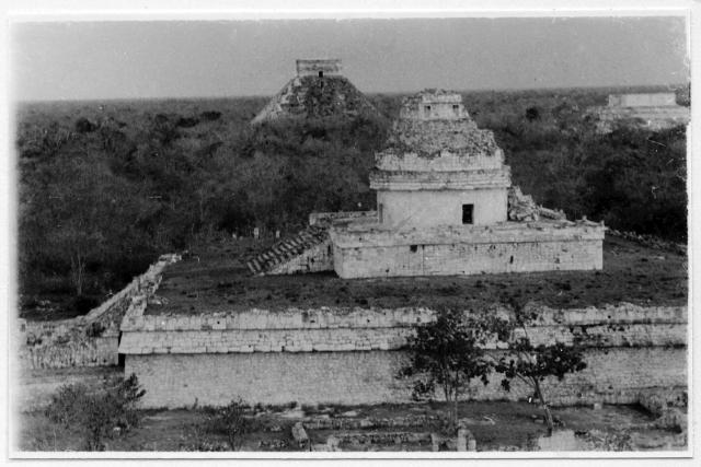 Images showing the observatory of El Caracol at Chichen Itza from the 1932 Sigvald Linné archeological expedition at Teotihuacán, Mexico.

Sigvald Linné, CC0, via Wikimedia Commons. Color edits and some cleanup.