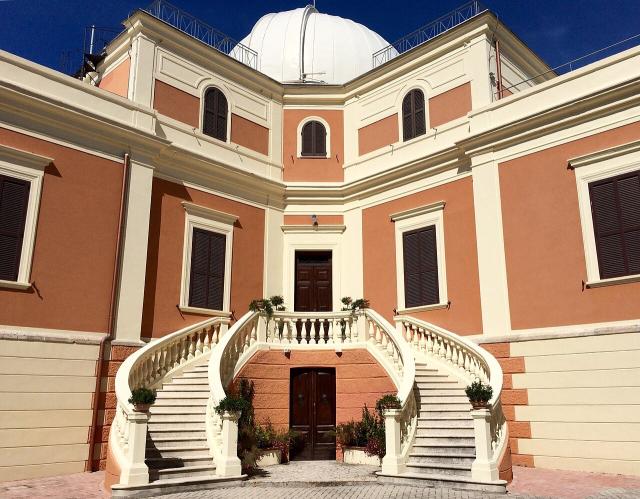 Edifice of the Collurania Observatory (2017).

Faprimol at Italian Wikipedia, CC BY 3.0, via Wikimedia Commons.