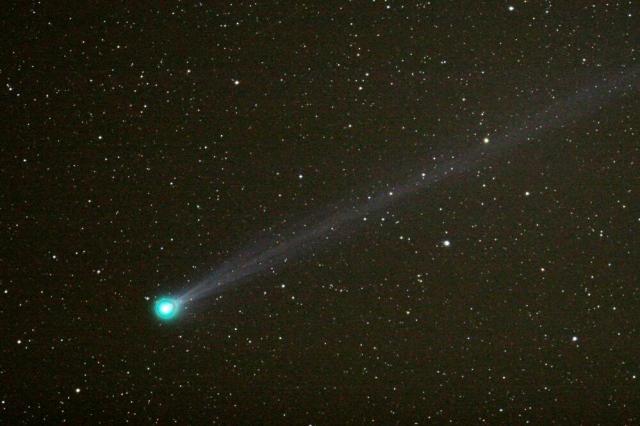 Comet C/2006A1 (Pojmanski) on March 2, 2006.

Robogun at English Wikipedia., FAL, via Wikimedia Commons.