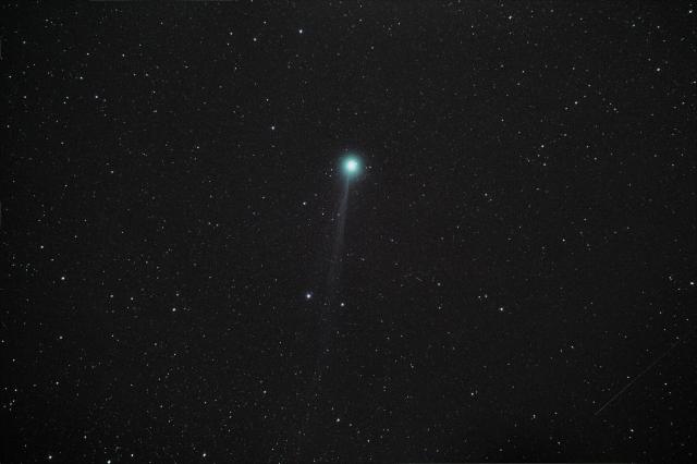 Comet Lovejoy.

theilr, CC BY-SA 2.0 via Flickr: https://flic.kr/p/pQ7oZX