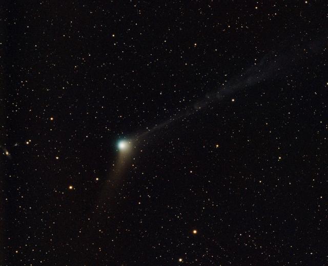 C/2013 us10 Catalina on December 21, 2015.

Kees Scherer, Public domain via Flickr: https://flic.kr/p/BratnS

Color edits.