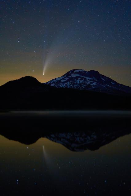 "NEOWISE over South Sister."

Russ Taylor, CC BY-SA 2.0 via Flickr: https://flic.kr/p/2jnWbzs