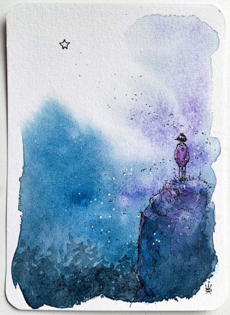 Aquarell: Mädchen mit langem lila Pulli steht auf einem Hügel über einem Nadelwald und blickt in die Ferne. Über ihr leuchtet ein einzelner Stern, um sie fliegen teils leuchtende Partikel bis hinauf zum Stern