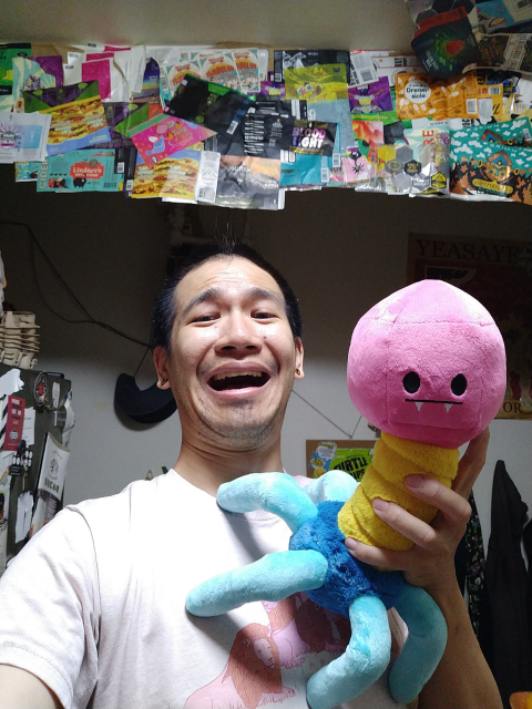 The phage with its cute dumb vampire face is adsorbed to my chest (how?) It's needle is tilted; clearly posing for the camera. I'm apparently distressed, but maybe lysing into a cloud of these cuties would be OK.