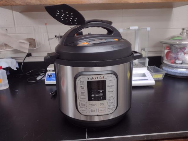 An instant pot