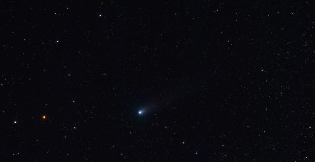 Comet Giacobini-Zinner on August 17, 2018.

Massimo Magrini, CC0, via Wikimedia Commons and Flickr: https://flic.kr/p/2aaEzVS

Color edits.
