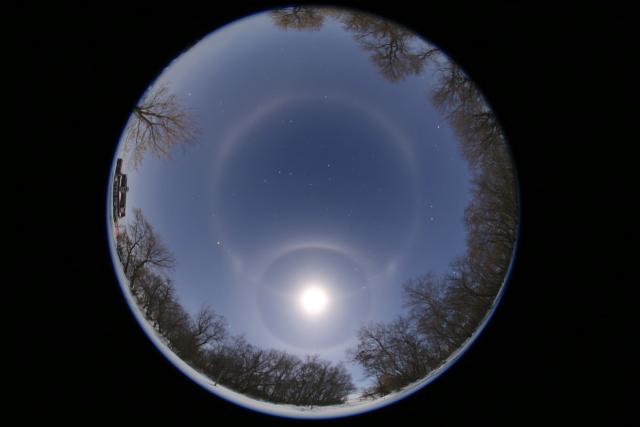 "First place in the 2021 IAU OAE Astrophotography Contest, category Sun/Moon haloes: Selene meets the Moon, by Sheila Wiwchar, Canada."

Sheila Wiwchar/IAU OAE, CC BY 4.0, via Wikimedia Commons.