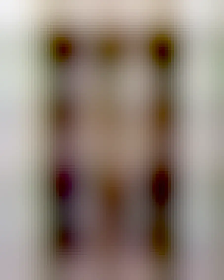 Dessin au crayon d'une épée en forme d'aile de libellule 