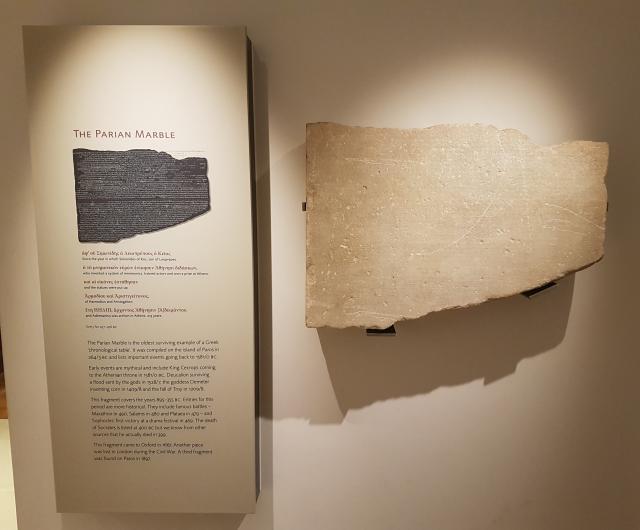 Part of the Parian Marble.

Gts-tg, CC BY-SA 4.0, via Wikimedia Commons.