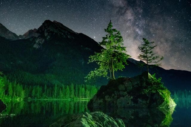 "Nationalpark Berchtesgaden Hintersee."

Chaosundkater, CC BY-SA 4.0, via Wikimedia Commons.