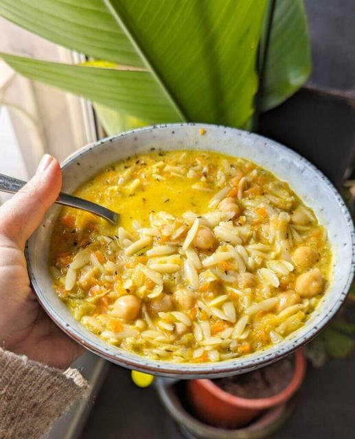 Lemon Chickpea Orzo Soup