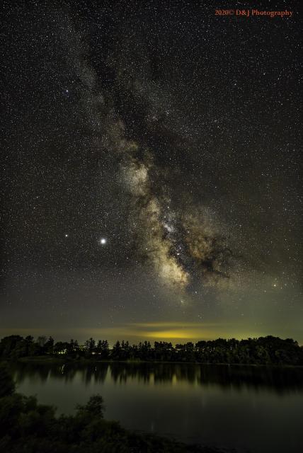 "Milky Way."

David Zhang from Canada, CC BY-SA 2.0, via Wikimedia Commons or Flickr: https://flic.kr/p/2jwBeUo
