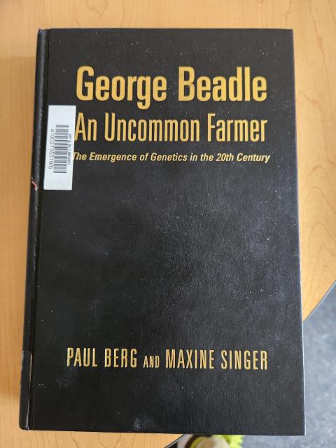 Picture of the book George Beadle, an Uncommon Farmer. Blank black cover.