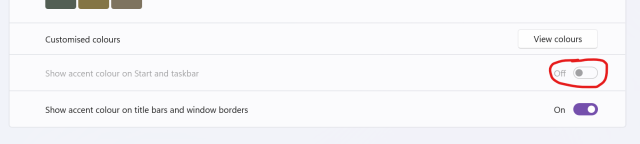 windows settings screenshot. "show accent colour on start and taskbar" is disabled.