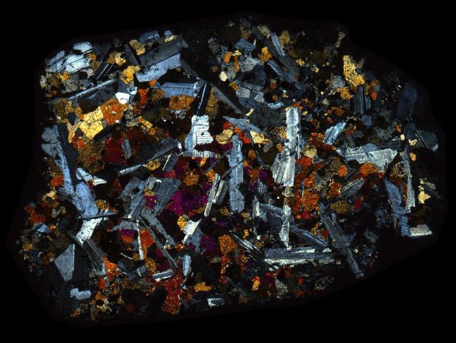Sayh al Uhaymir (SaU) 562 Meteorite Thin Section - XPL HDR Pathscan Enabler.