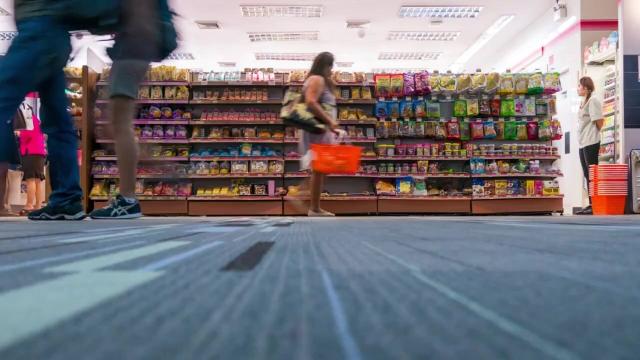 We're in the midst of a mass #extinction - caused by humans. So how do we feed the world while also saving the world's animals? By changing our #diet! Go #plantbased or even better #Vegan! 🥦 #BoycottPalmOil 🌴🚫 #Boycott4Wildlife @palmoildetect.bsky.social  https://palmoildetectives.com/2021/08/04/a-global-juggling-act-feeding-the-world-saving-species/?utm_source=mastodon&utm_medium=Palm+Oil+Detectives&utm_campaign=publer  