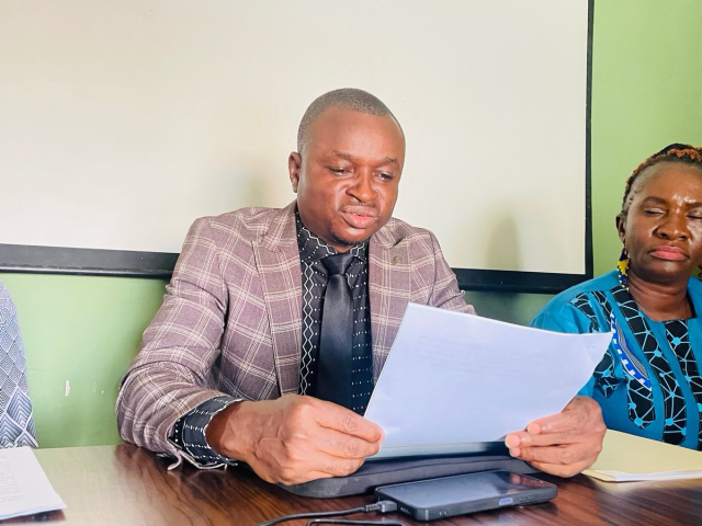 #News: Liberian community groups demands #RSPO reinstate a stop work order on Golden Veroleum #Liberia #GVL! They failed to secure locals' consent for seven years and violated #humanrights with violent #landgrabbing! @palmoildetect #BoycottPalmOil https://frontpageafricaonline.com/news/palm-oil-watchdog-urges-rspo-to-reinstate-stop-work-order-on-gvl/
