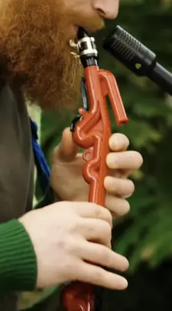 red piccolo clarinet