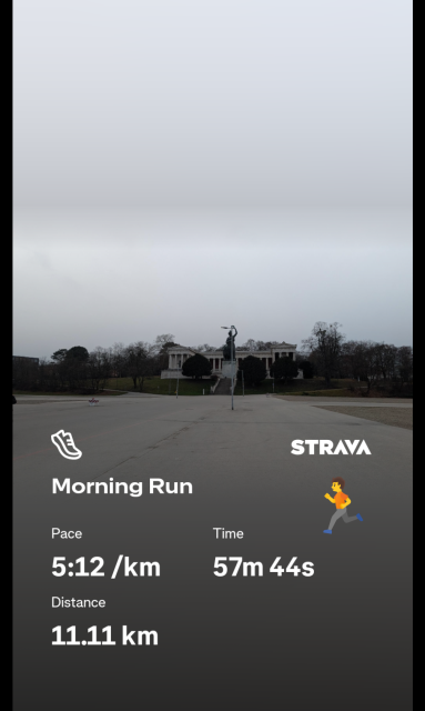 Photo of Ruhmeshalle with running stats, pace: 5:12 /km distance: 11.11 km