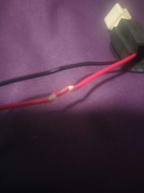 Eufy X11S battery / charge pad cord frayed.