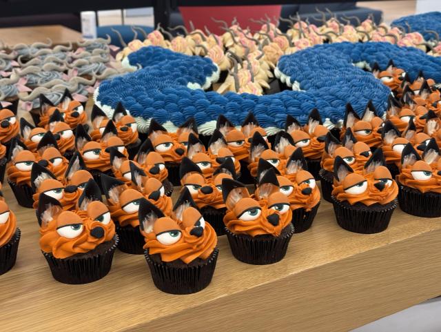 Closer view of the Nick-shaped cupcakes. The eyes are rather creepy.
