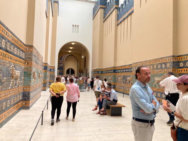 the looted Babylon avenue with museumgoers