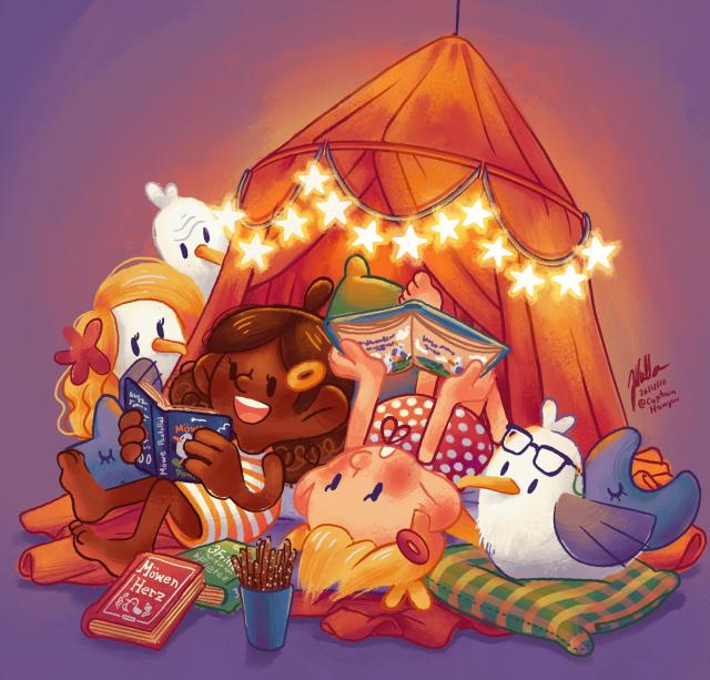 A cozy comfy atmosphere, Lotti and her human friend Nele are reading books in a little canopy filled with pillows. The small seagull sits next to them while the Mer-Gull and the tall gull are peeking from behind, checking on them. They got pretzel sticks as snacks. Maybe that's what the tall gull is secretly after?