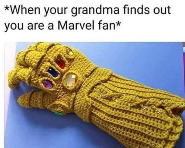 Marvel mitten