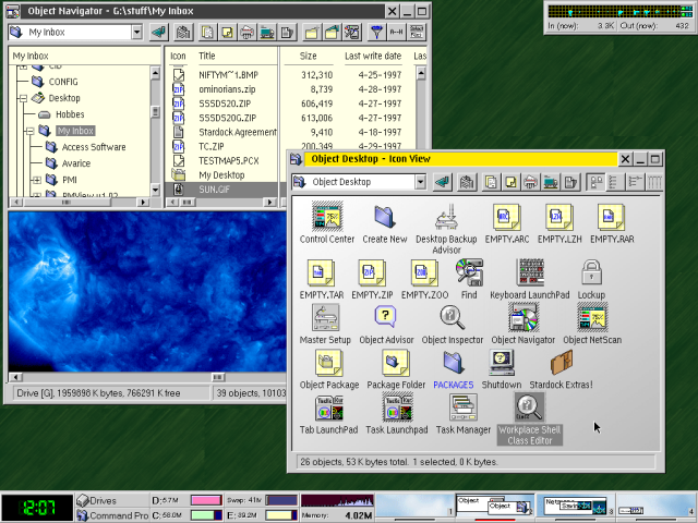 That's a file manager with content preview back in the late 90s