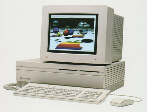 Macintosh II with a familiar-looking picture
