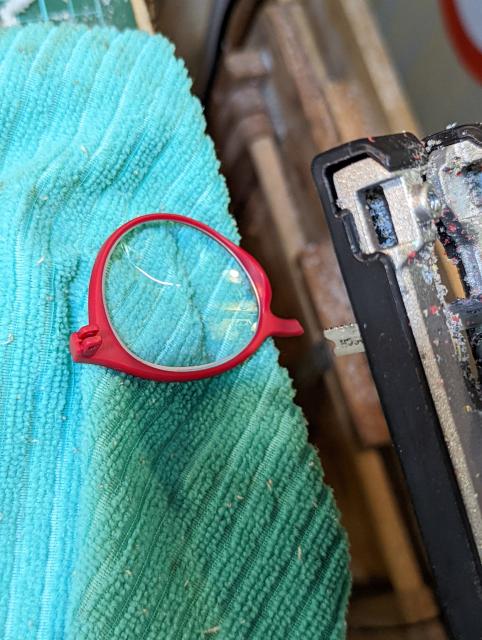 Jigsawing apart thr reading glasses 