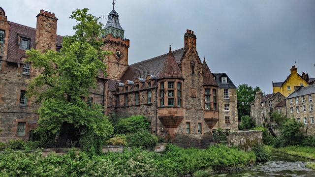 Well Court, Dean Village