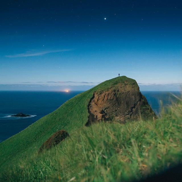 Image: God's Thumb Trailhead & Rock Island, located on the Oregon coast