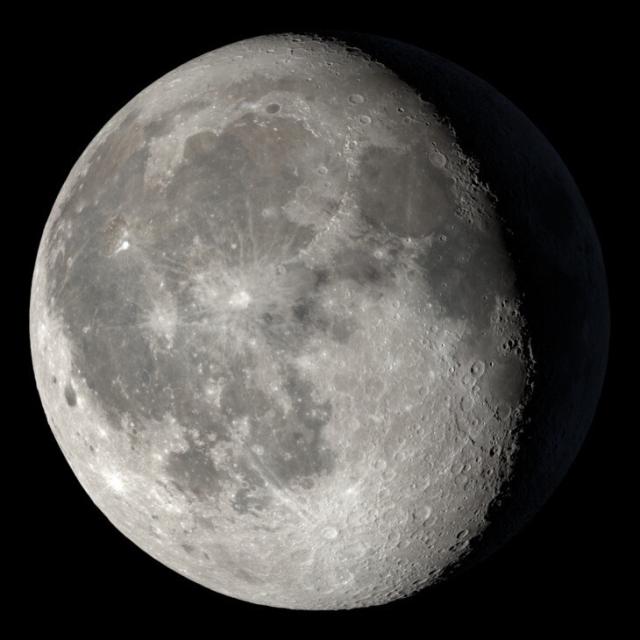 Der Mond, leicht abnehmend im April 2023…ein gutes Omen?
