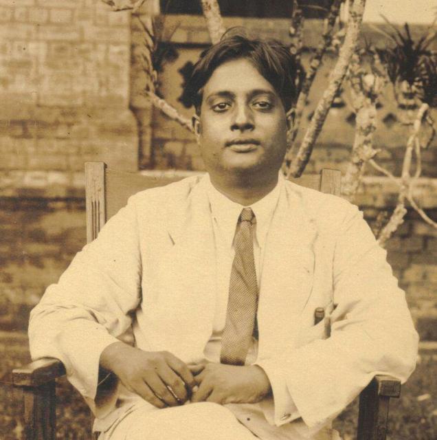 Satyendranath Bose at Dhaka University in the 1930s. Credit: Unknown