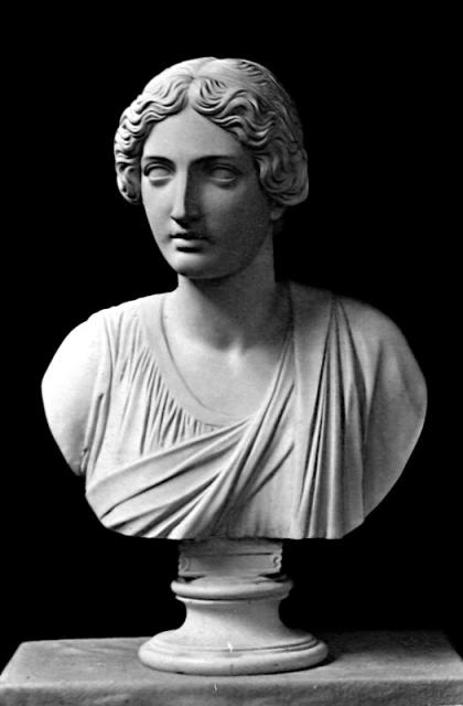 Statue of Urania at the Berlin Museum; photograph by Wilhelmina Lagerholms (with color edits).